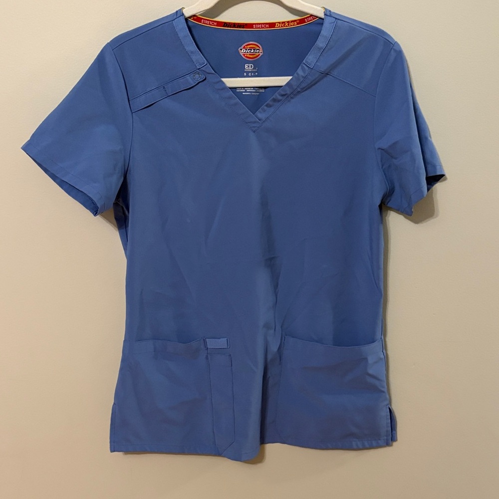 Dickies Women's V-Neck Short Sleeve Scrub Top in Blue